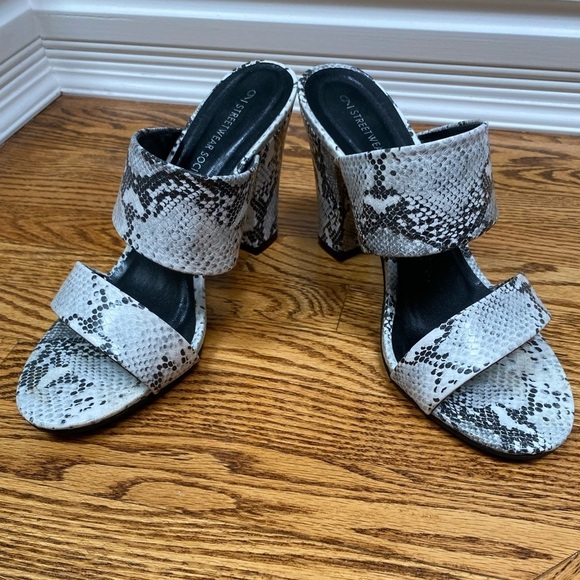 Shoes - Snake print open toe heels